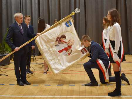 Szkoła doczekała się sztandaru