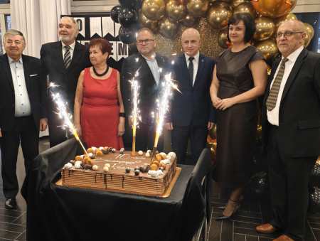 10 lat w służbie dla seniorów