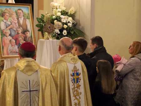 Błogosławiona rodzina Ulmów w Kępińskiem