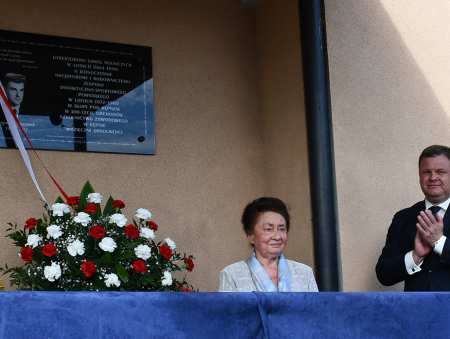 W hołdzie dla dyrektora