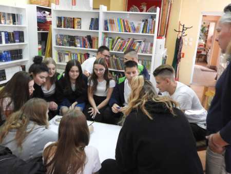 Uniwersytet „przyleciał” do biblioteki