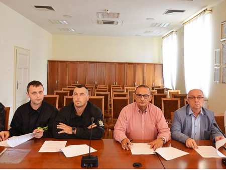 Nowy samochód zawita do OSP Kępno