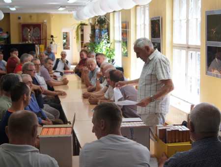 Chronią pszczoły