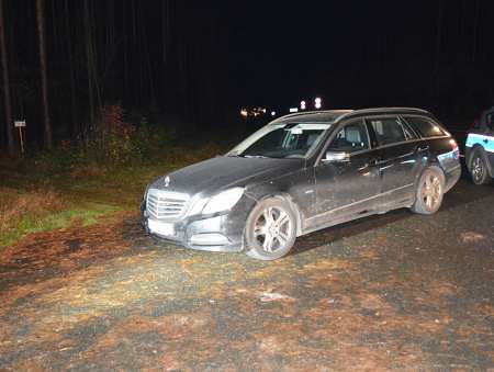 Odnaleźli kradzionego mercedesa