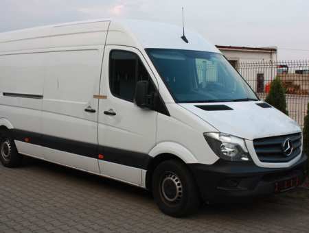 Odzyskali skradzionego mercedesa