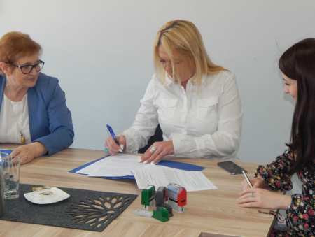 Podpisano umowy z organizacjami
