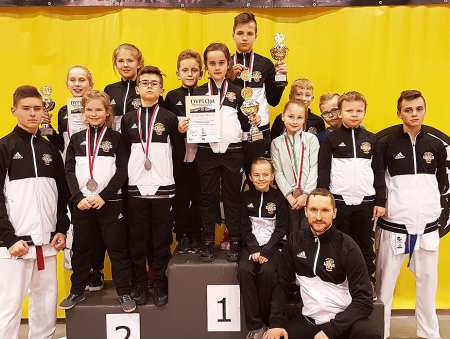 Karatecy wrócili z medalami