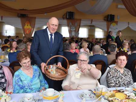 Podzielili się jajeczkiem