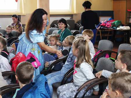 Opowieści, rysunki i wspólne śpiewanie