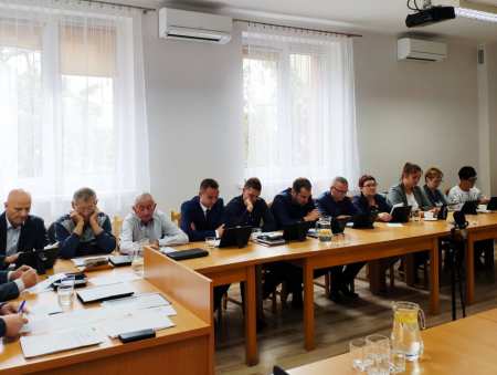 Więcej dla radnych i sołtysów