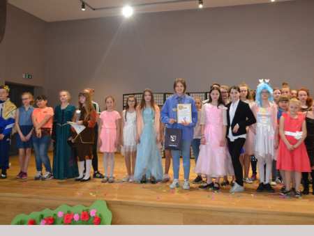 Teatralne interpretacje „Kopciuszka”