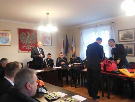 Strażacy odebrali sprzęt